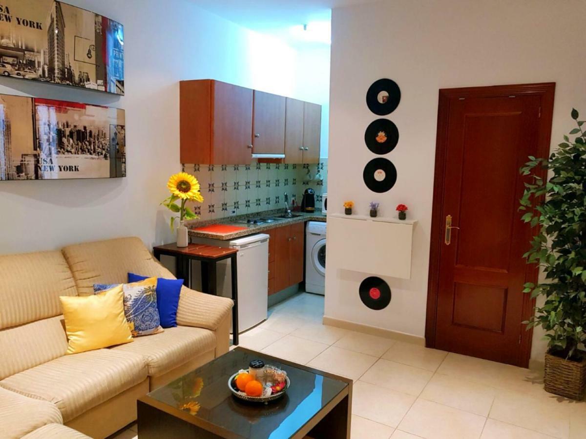 Apartamento Mon Cheri Малага Екстер'єр фото